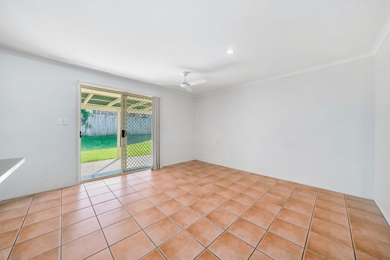 4 Neerim Close, KALLANGUR, QLD 4503