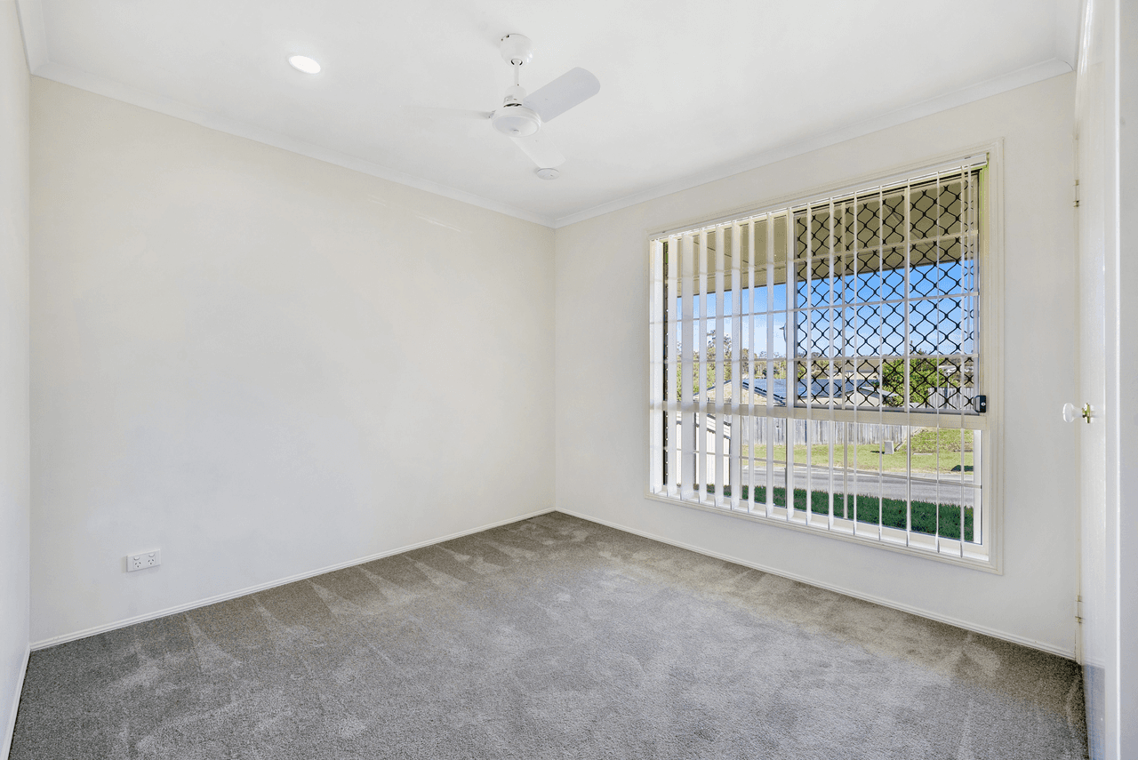 4 Neerim Close, KALLANGUR, QLD 4503