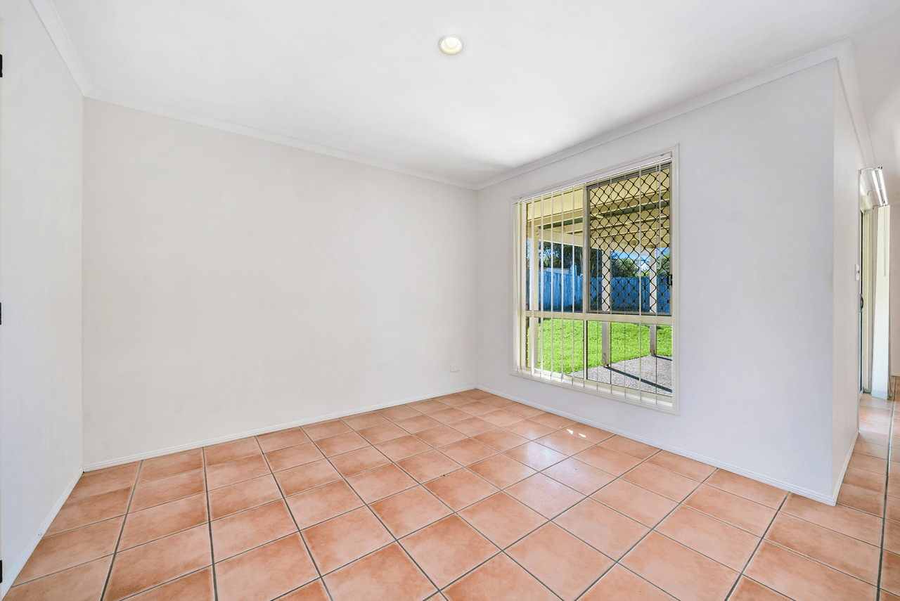 4 Neerim Close, KALLANGUR, QLD 4503