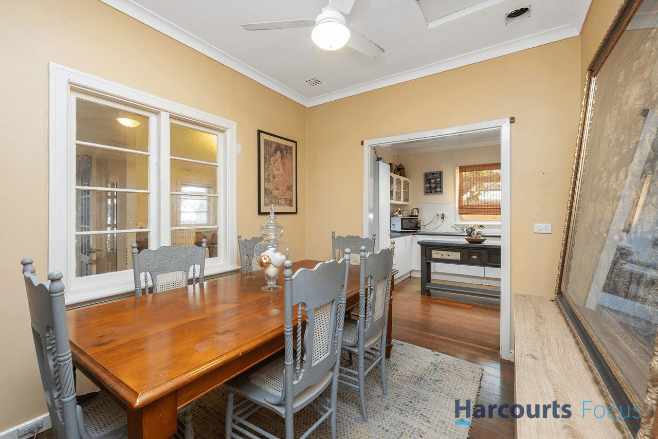 16 Balfour Road, SWAN VIEW, WA 6056