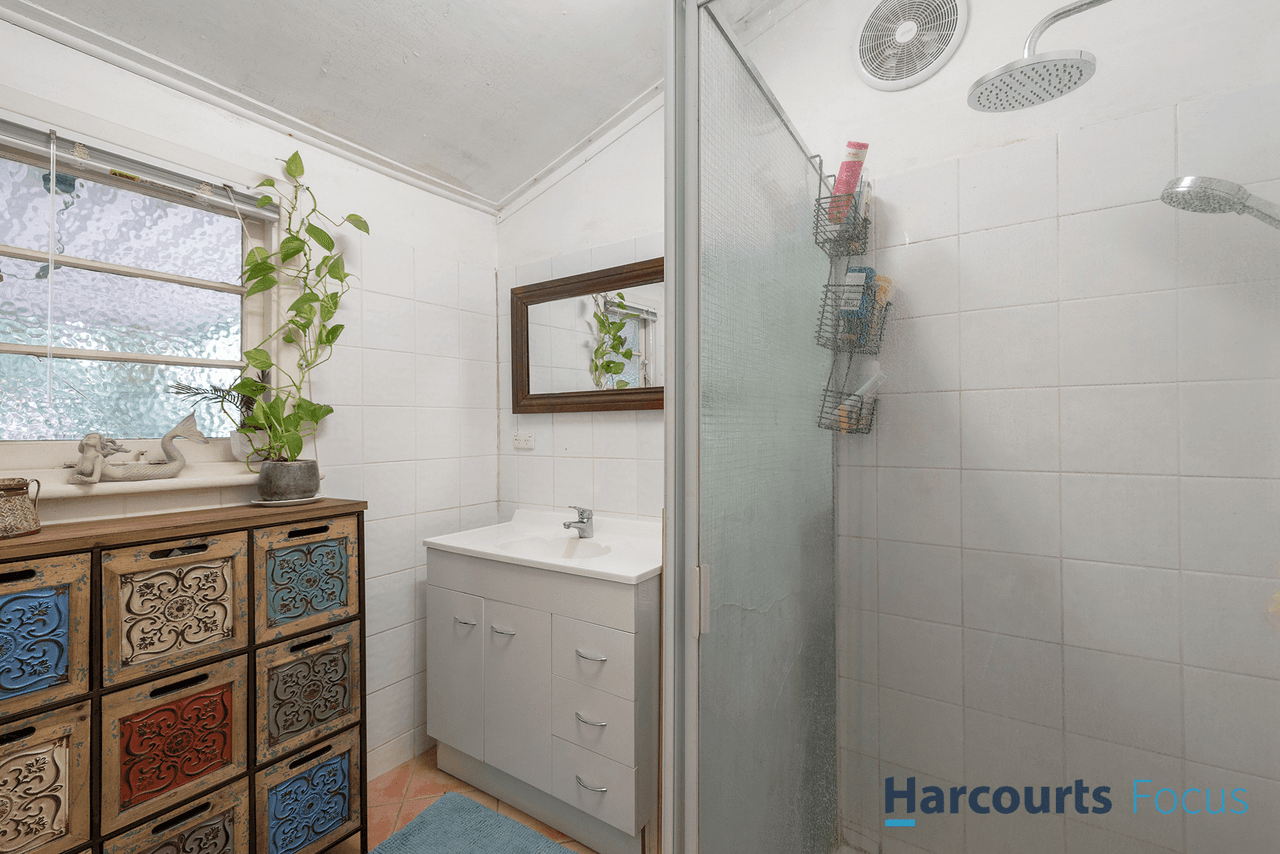 16 Balfour Road, SWAN VIEW, WA 6056