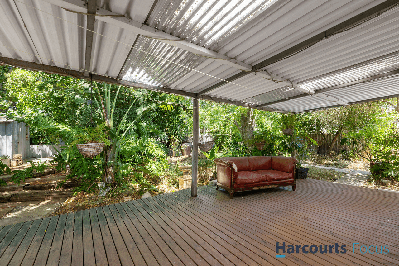 16 Balfour Road, SWAN VIEW, WA 6056