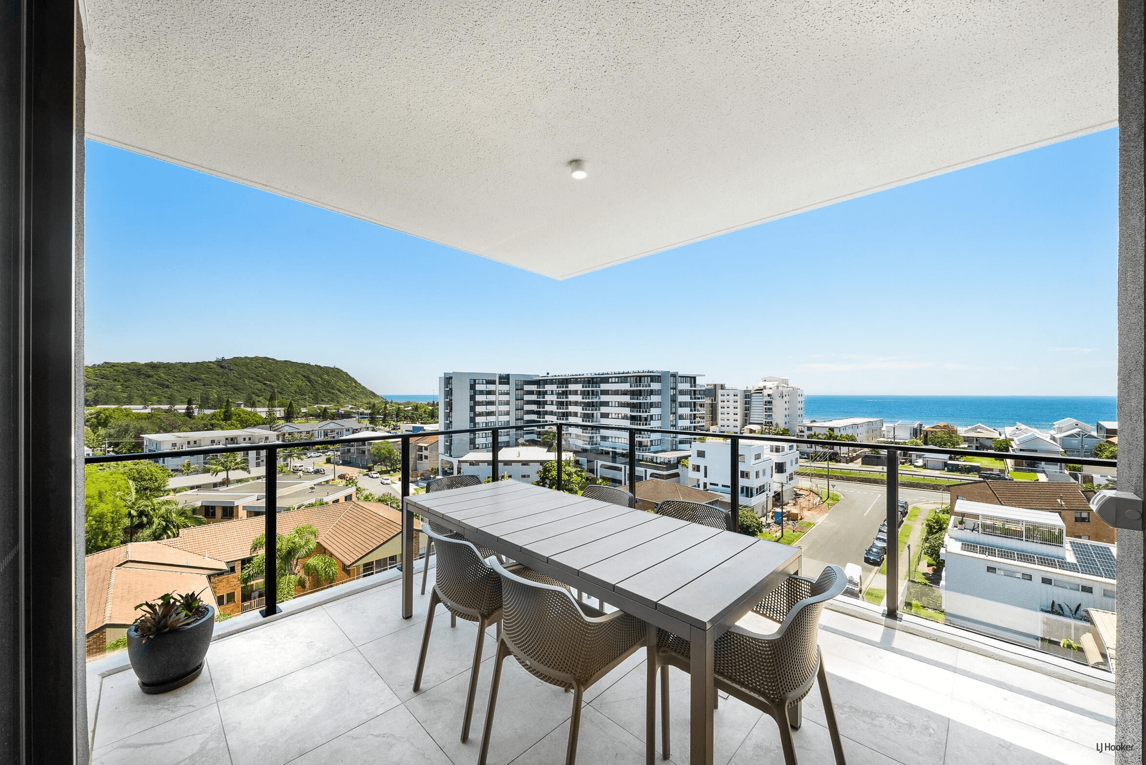 802/14-18 Twenty Eighth Avenue, Palm Beach, QLD 4221