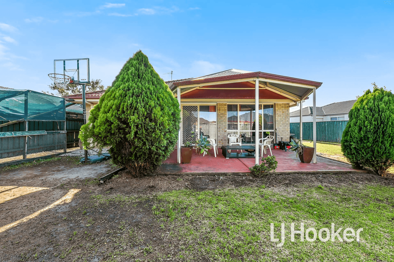 17 Lansbury Drive, NARRE WARREN SOUTH, VIC 3805