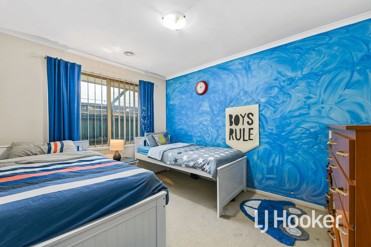 17 Lansbury Drive, NARRE WARREN SOUTH, VIC 3805