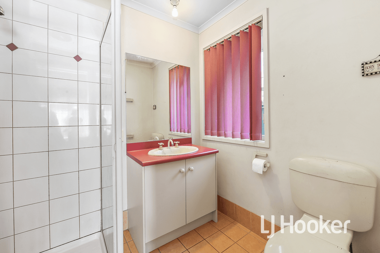 17 Lansbury Drive, NARRE WARREN SOUTH, VIC 3805