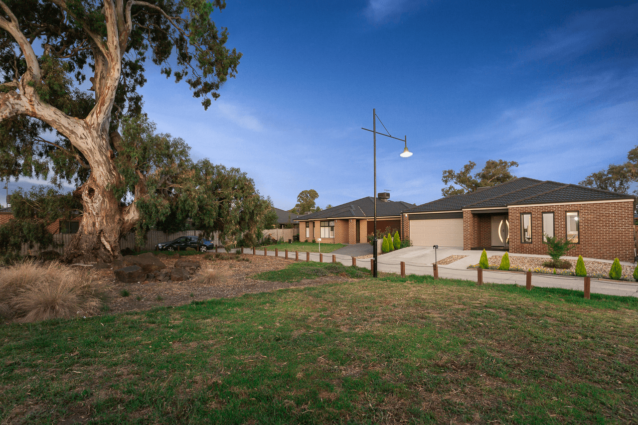 2 River Rose Lane, Doreen, VIC 3754