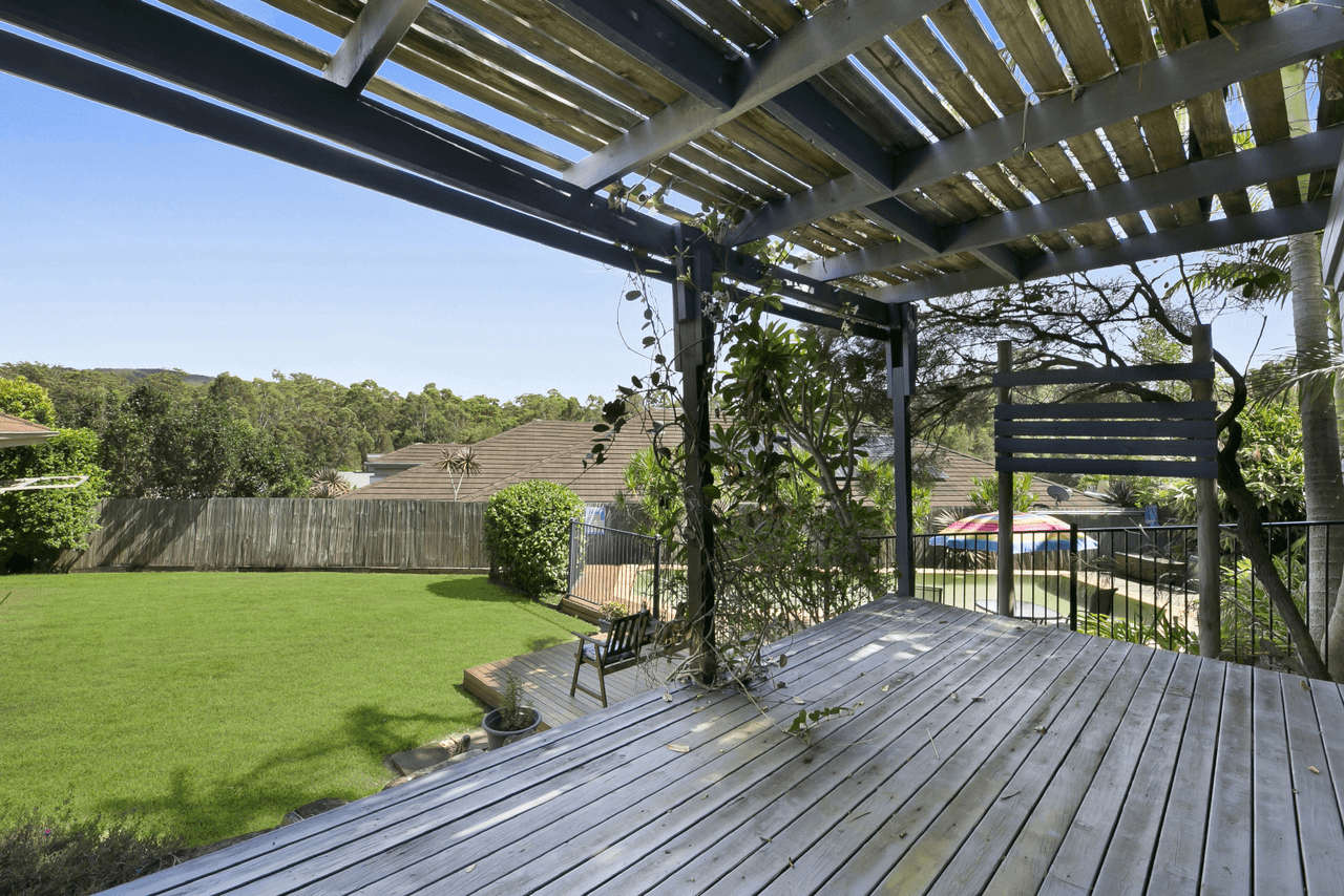 5 Dore Court, BONOGIN, QLD 4213