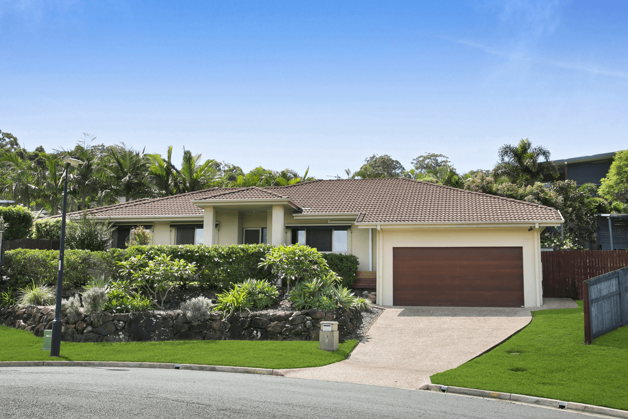 5 Dore Court, BONOGIN, QLD 4213