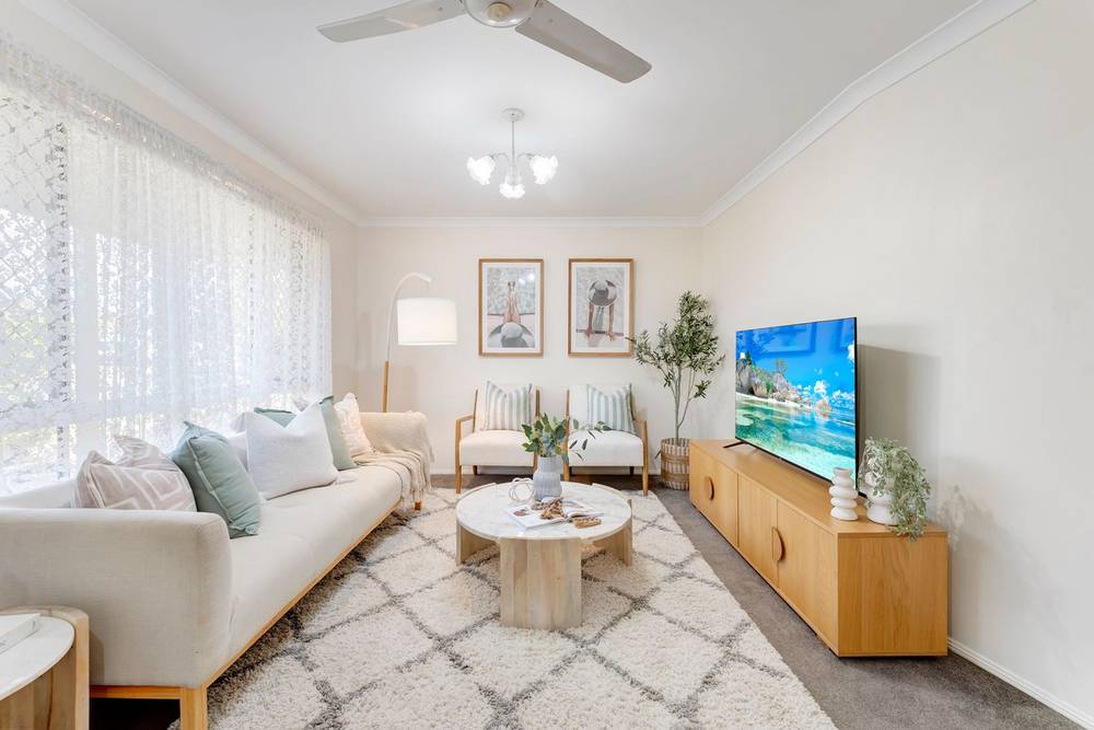 178 Bestmann Rd East, Sandstone Point, QLD 4511