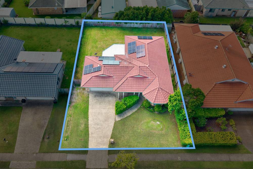 178 Bestmann Rd East, Sandstone Point, QLD 4511