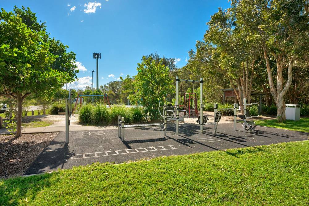 178 Bestmann Rd East, Sandstone Point, QLD 4511