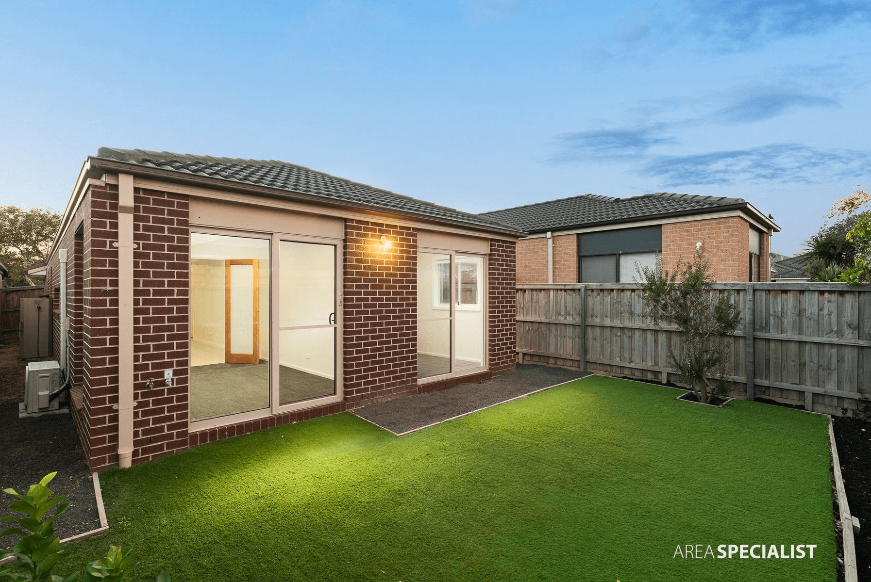 25 ALLUNGA WAY, Werribee, VIC 3030