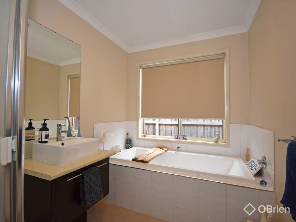 92 Flinns Road, Eastwood, VIC 3875
