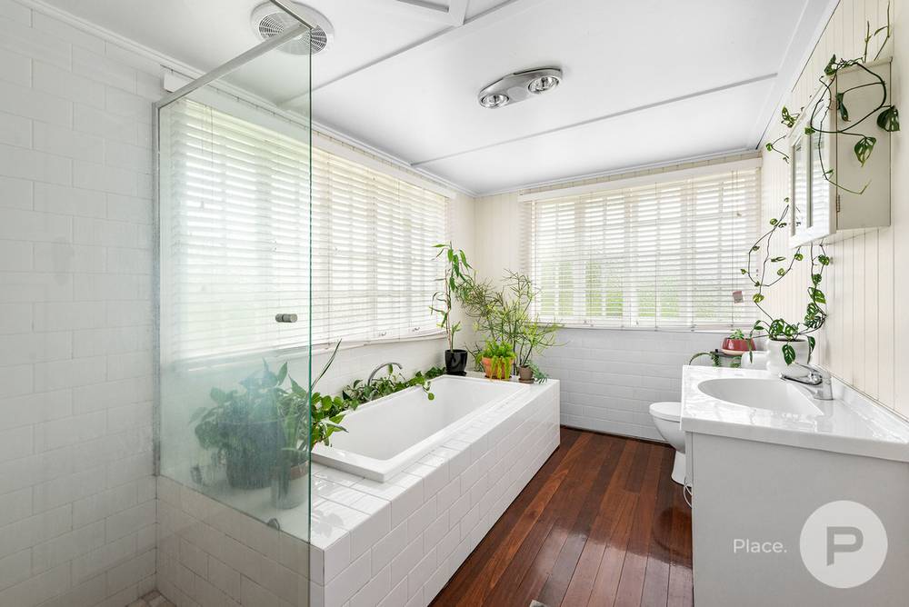 56 Mackay Street, Coorparoo, QLD 4151