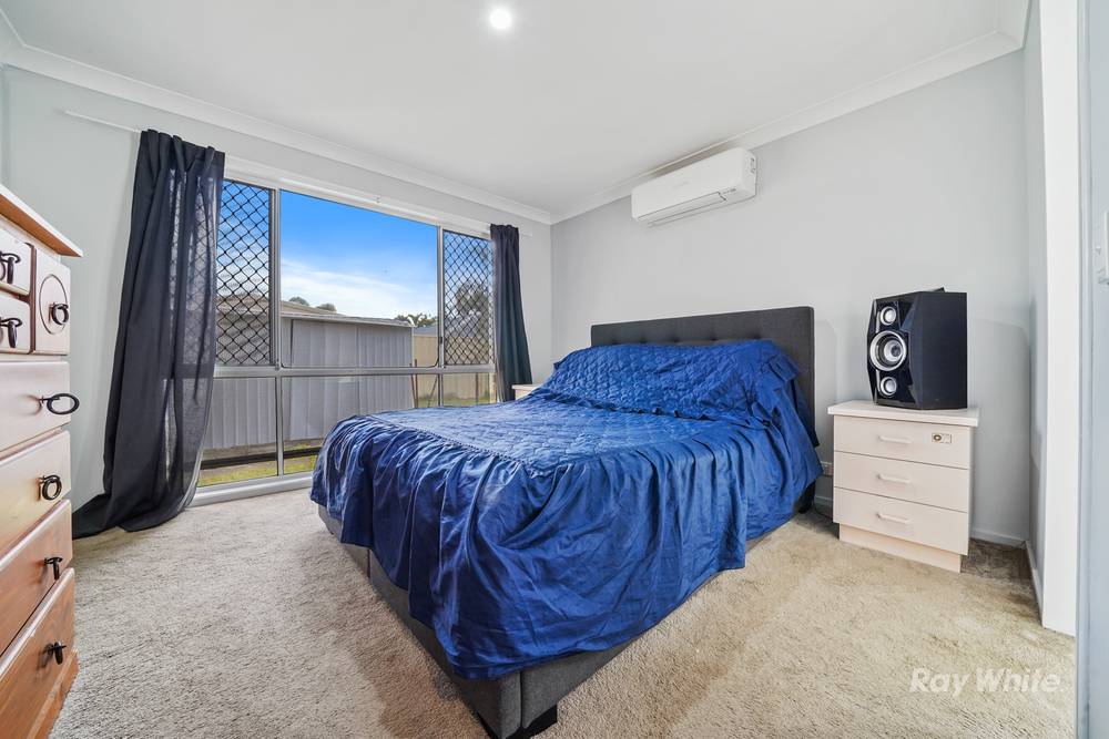 11 Wisteria Drive, REGENTS PARK, QLD 4118