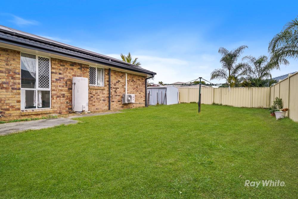 11 Wisteria Drive, REGENTS PARK, QLD 4118