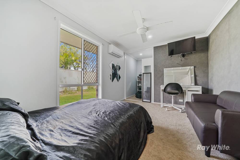 11 Wisteria Drive, REGENTS PARK, QLD 4118