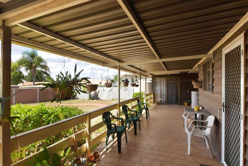 71 Proposch Street, OAKEY, QLD 4401