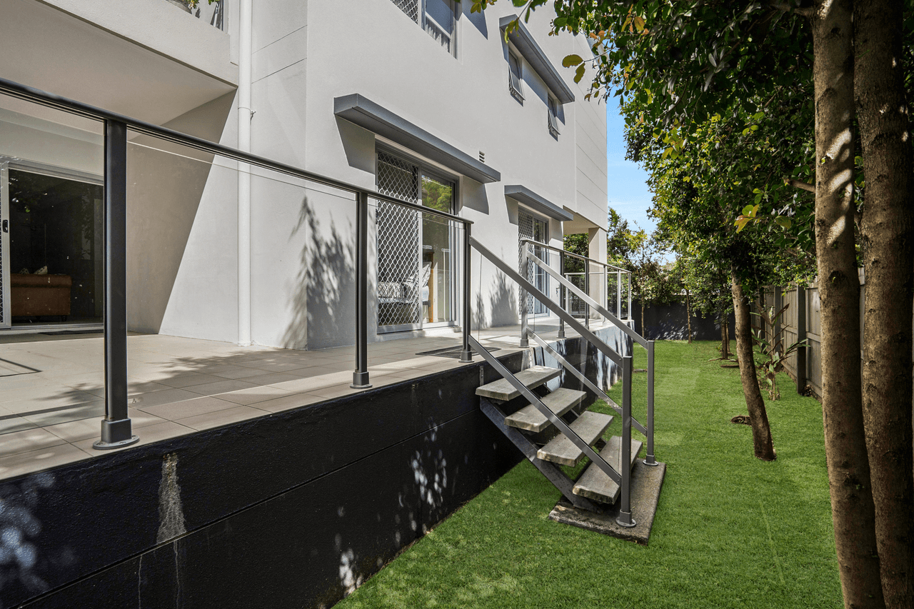 121/1 Bowden Court, NERANG, QLD 4211