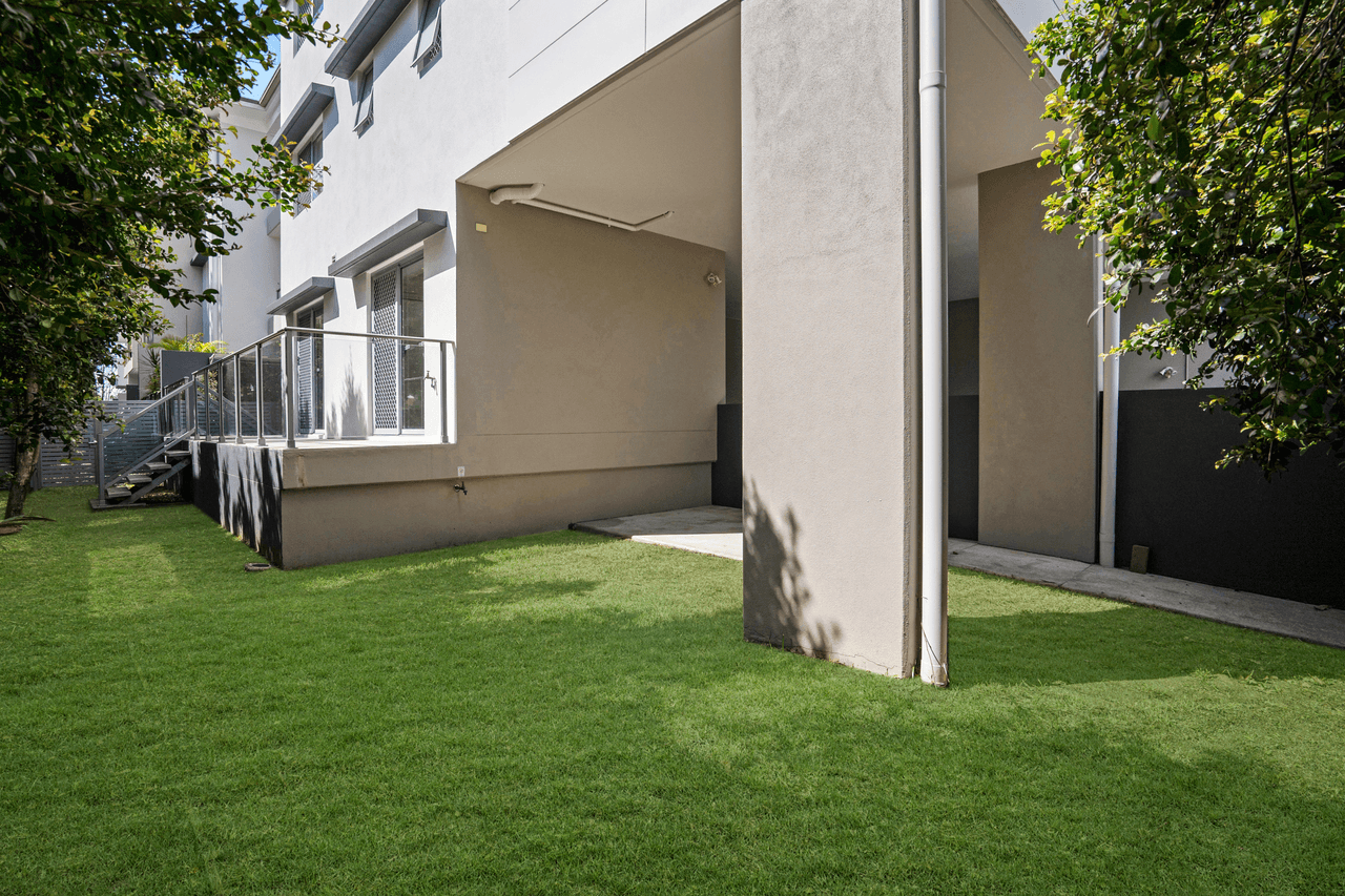 121/1 Bowden Court, NERANG, QLD 4211