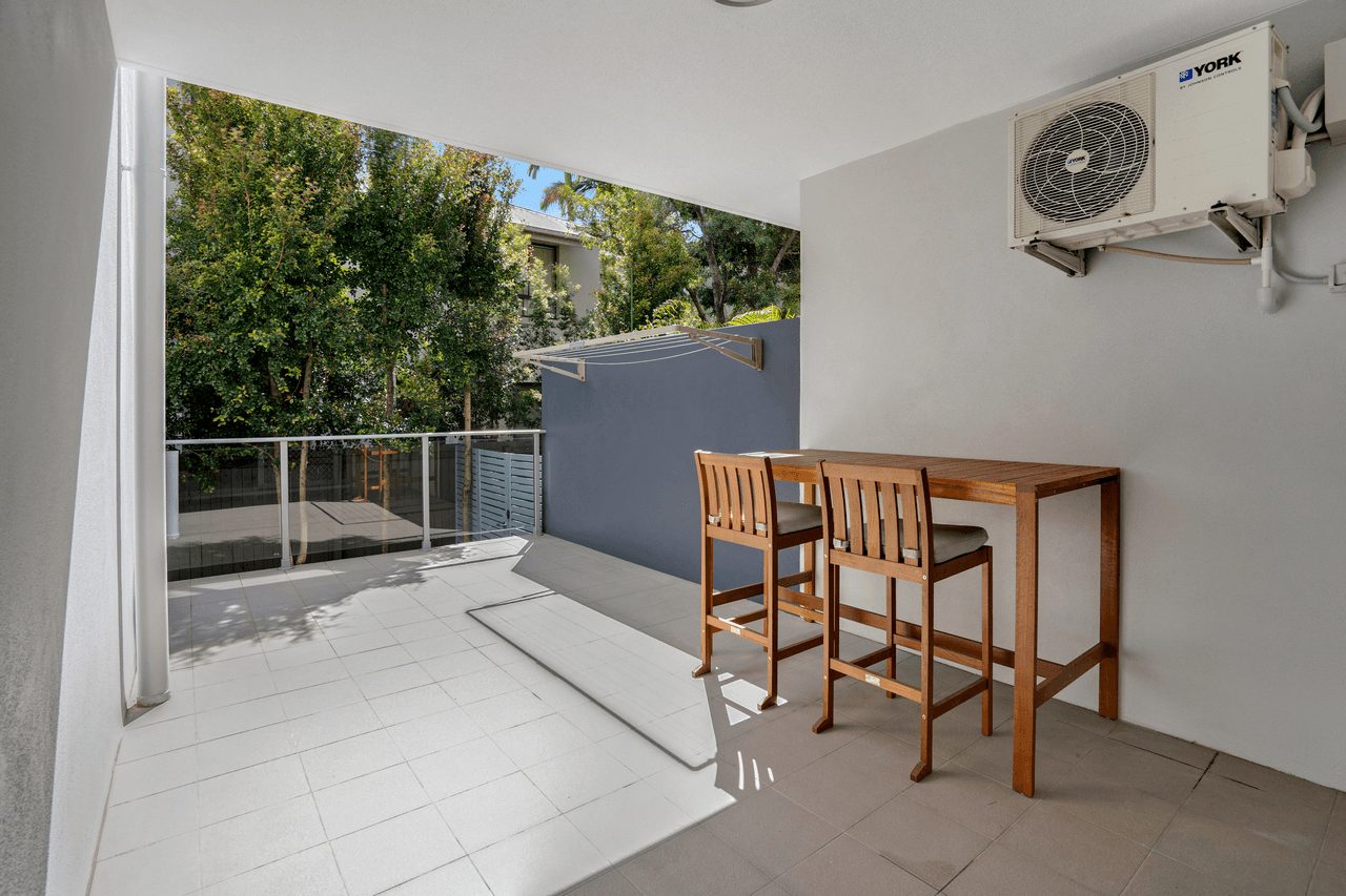 121/1 Bowden Court, NERANG, QLD 4211