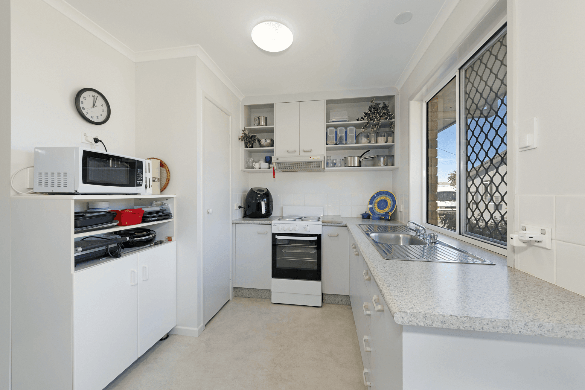 39 Burnett Heads Rd, Burnett Heads, QLD 4670