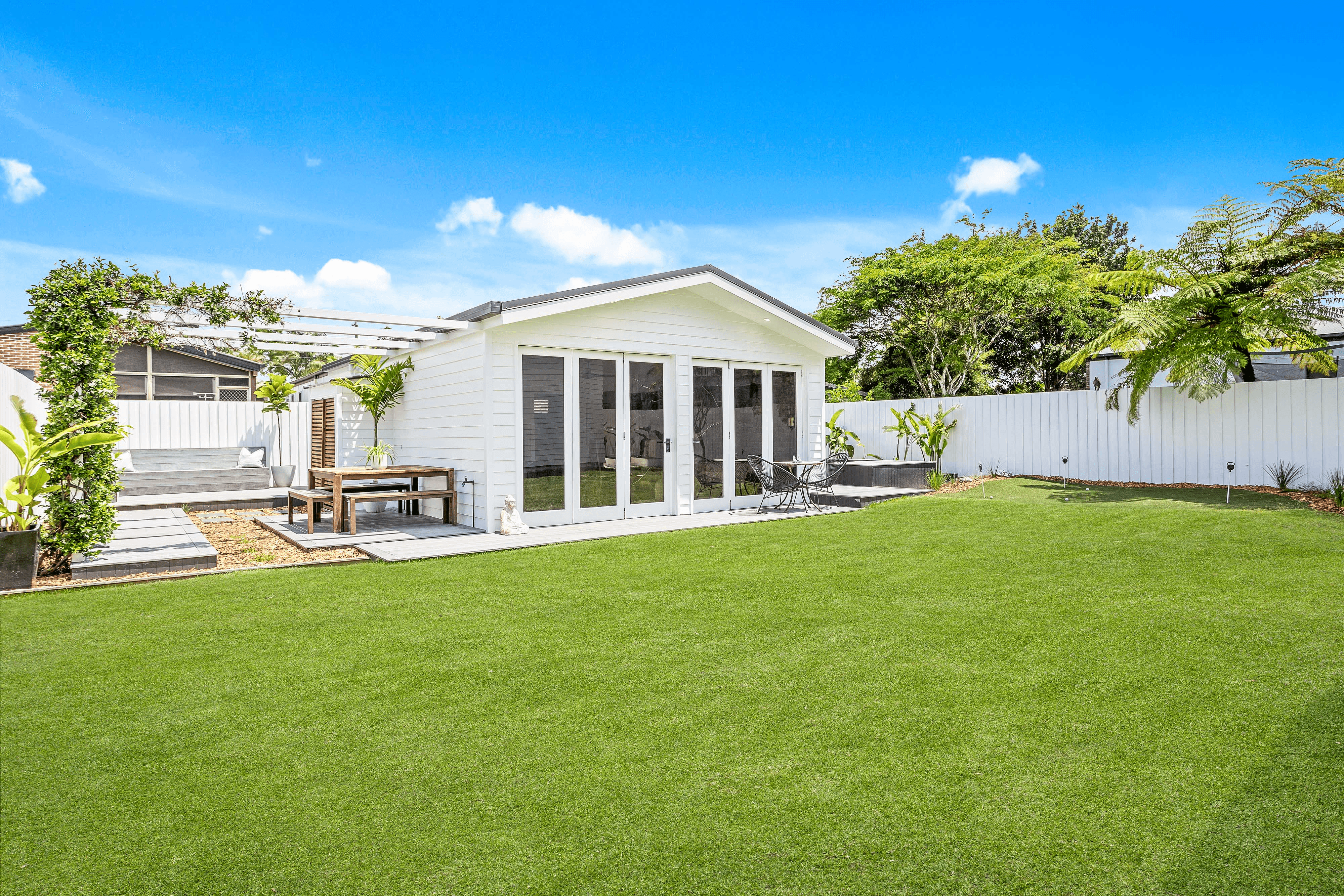 49 Station Street, CURRUMBIN WATERS, QLD 4223