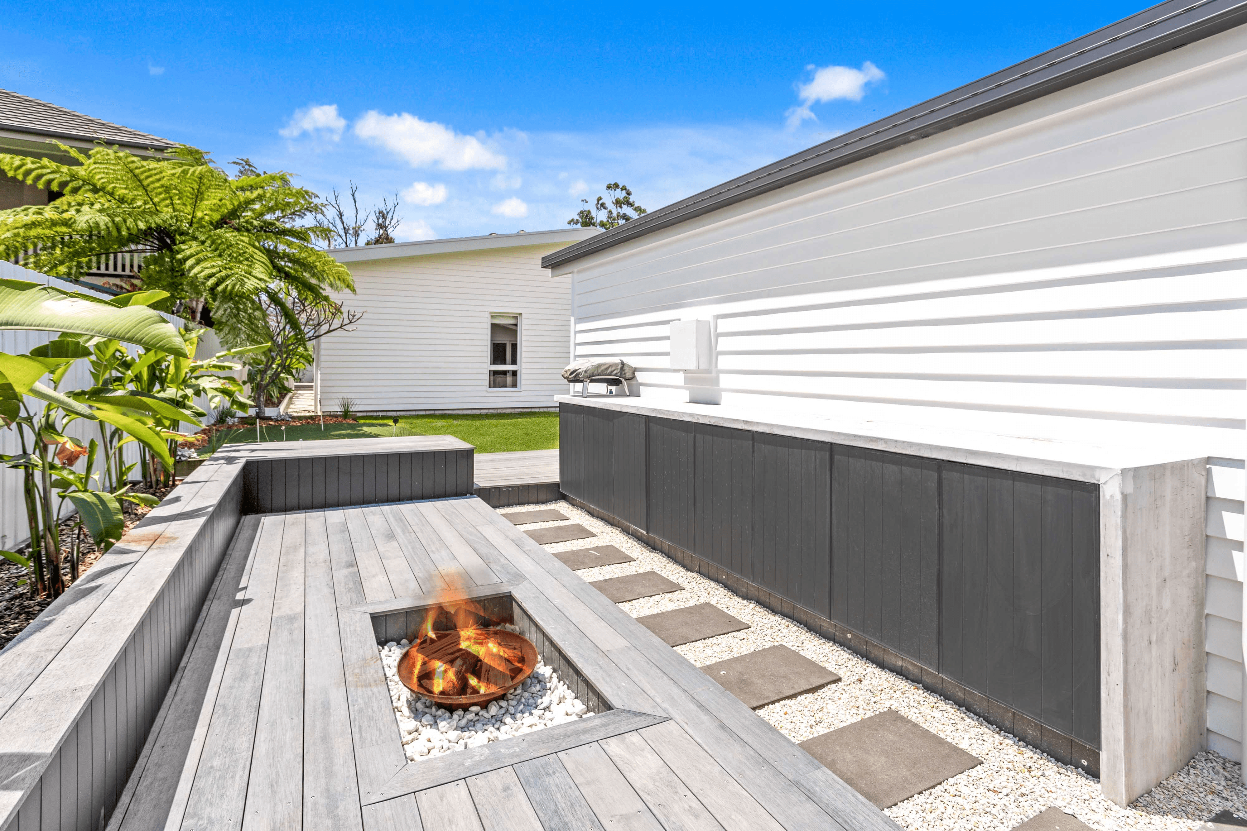 49 Station Street, CURRUMBIN WATERS, QLD 4223