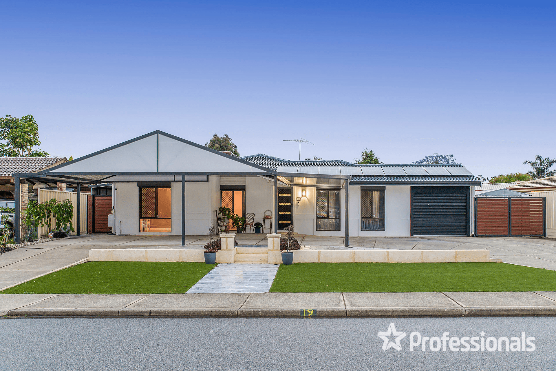 19 Redgum Drive, BALLAJURA, WA 6066