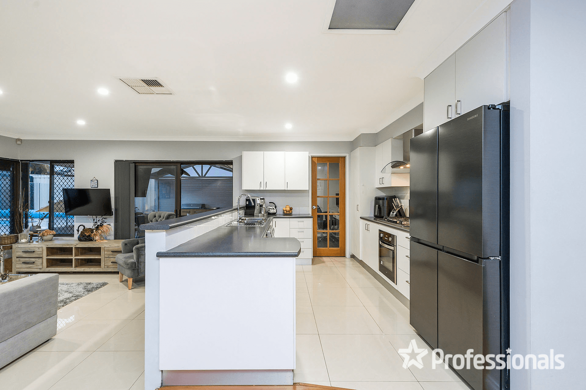 19 Redgum Drive, BALLAJURA, WA 6066