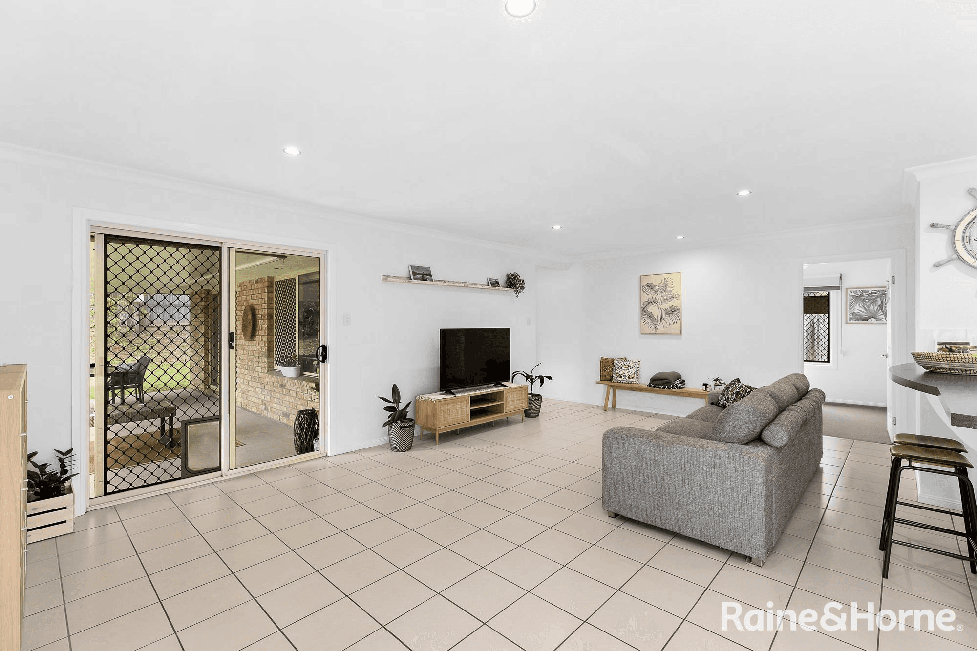 38 Glentree Avenue, UPPER COOMERA, QLD 4209