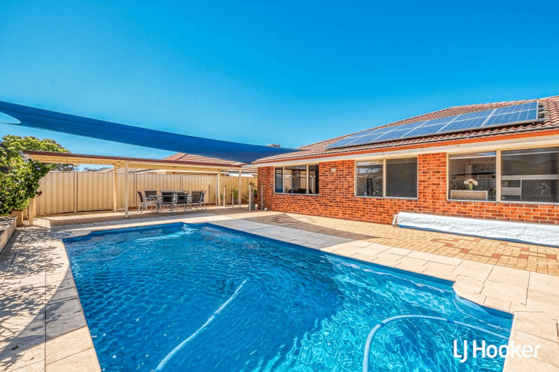 22 Ashridge Turn, CANNING VALE, WA 6155