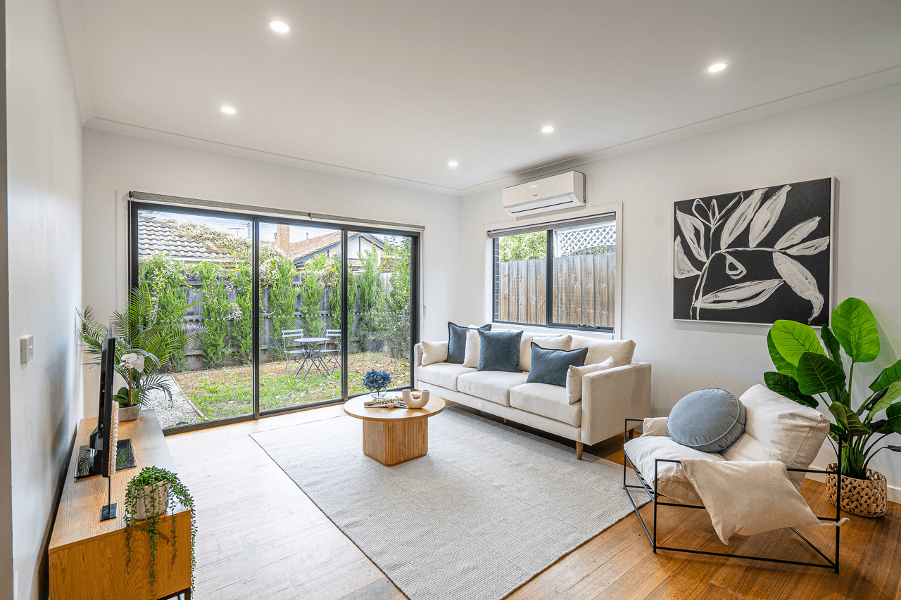 1/7B Carrol Street, RESERVOIR, VIC 3073