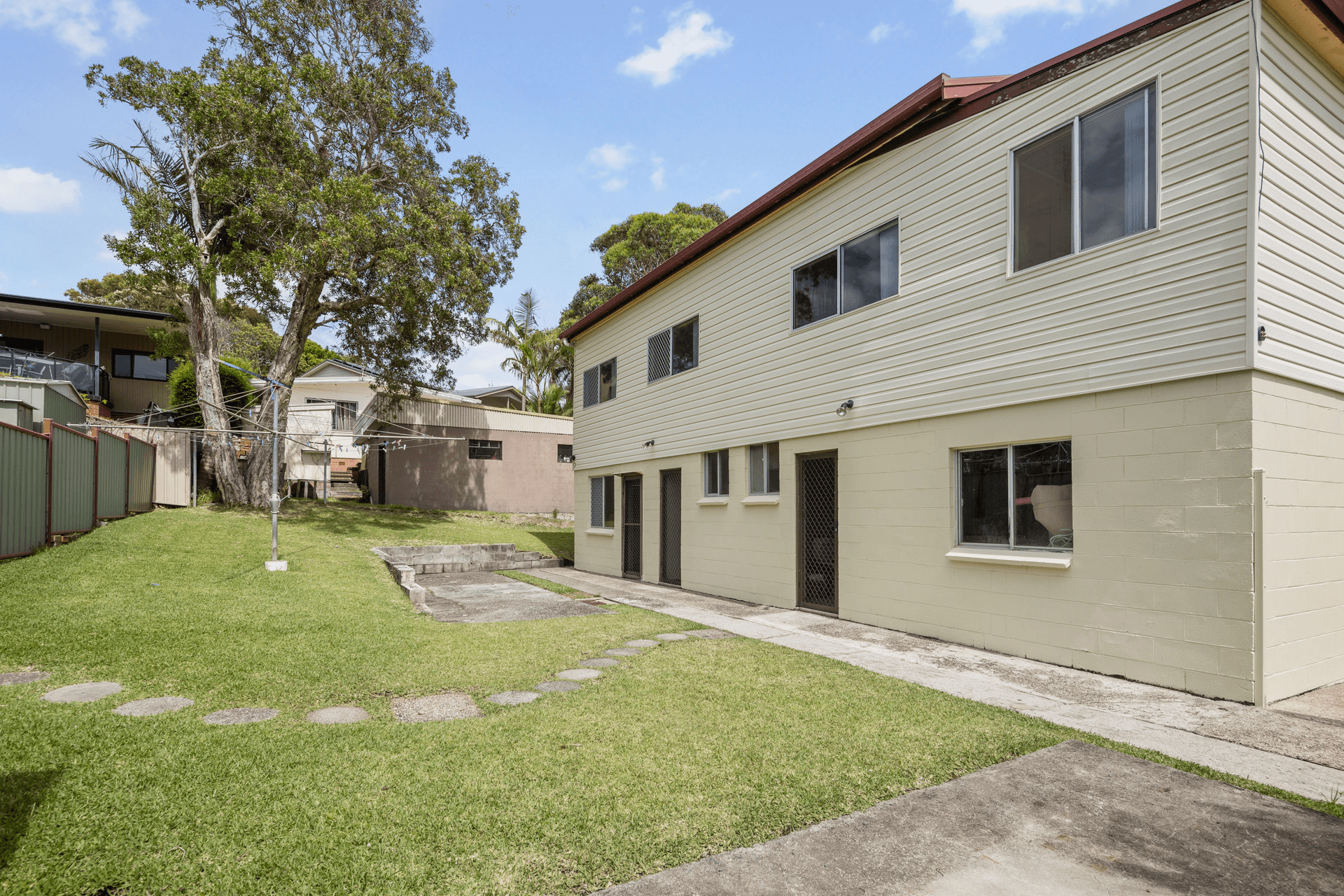 28 Hodgson Street, Crescent Head, NSW 2440