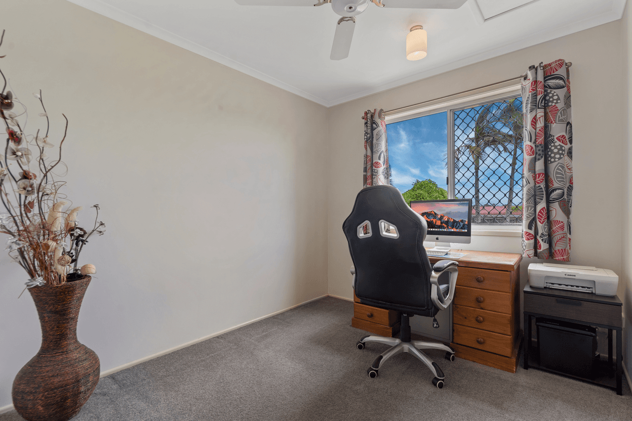 10 Hinchinbrook Avenue, BETHANIA, QLD 4205