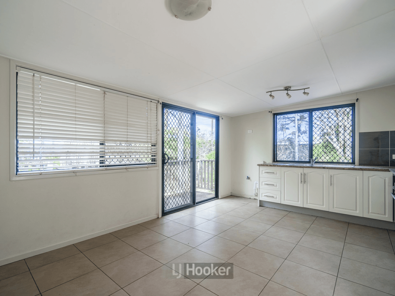 3 Lennox Court, LOGAN CENTRAL, QLD 4114