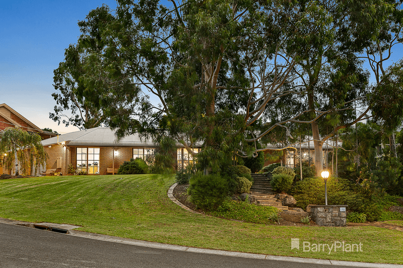 24 Nillumbik Square, Diamond Creek, VIC 3089