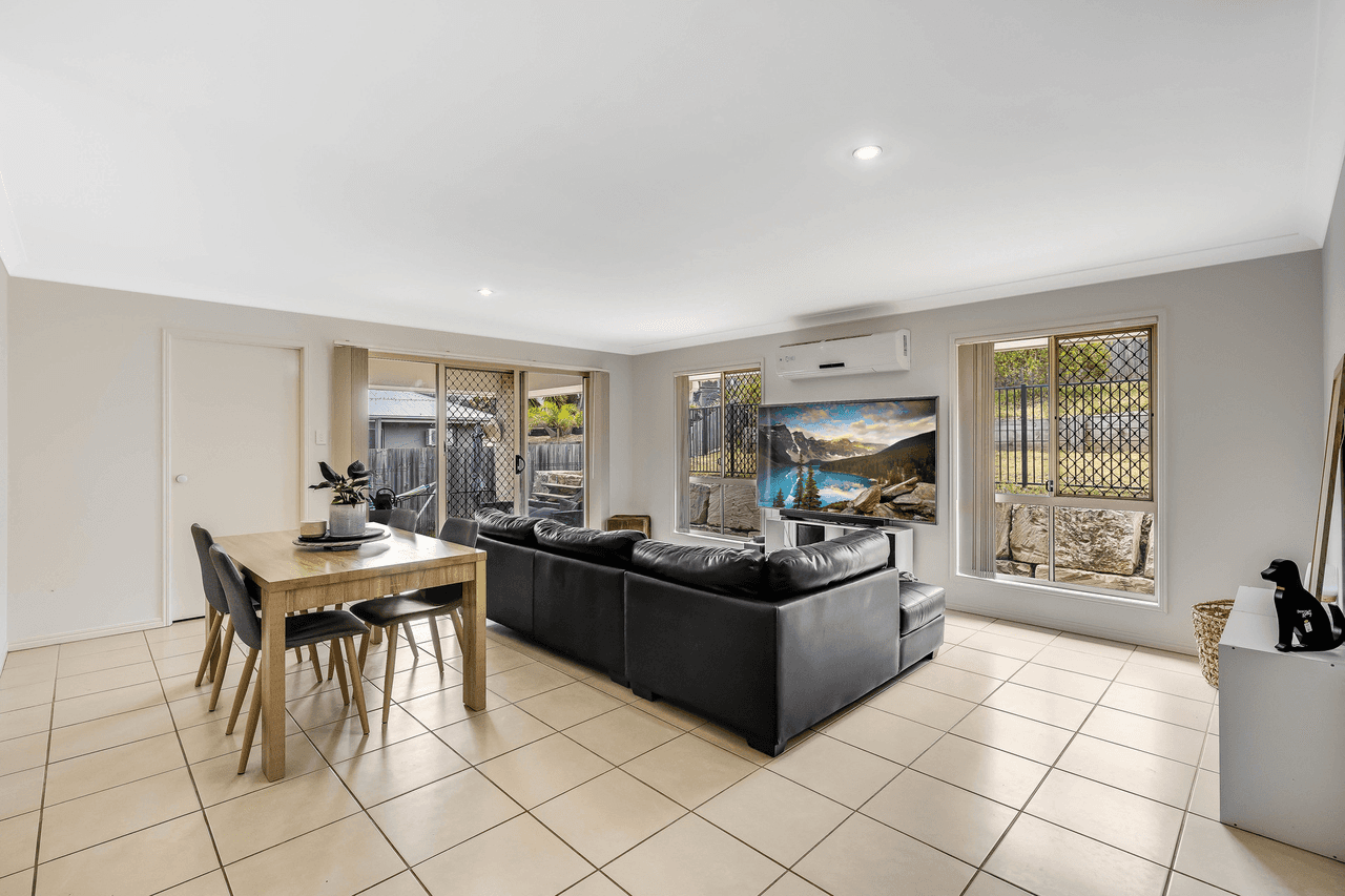 26 Paperbark Drive, GLENVALE, QLD 4350