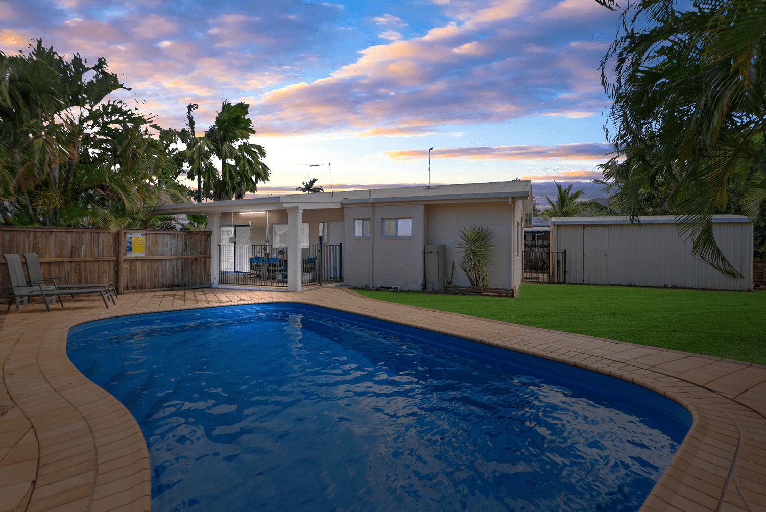 10 Glenrowan Street, White Rock, QLD 4868