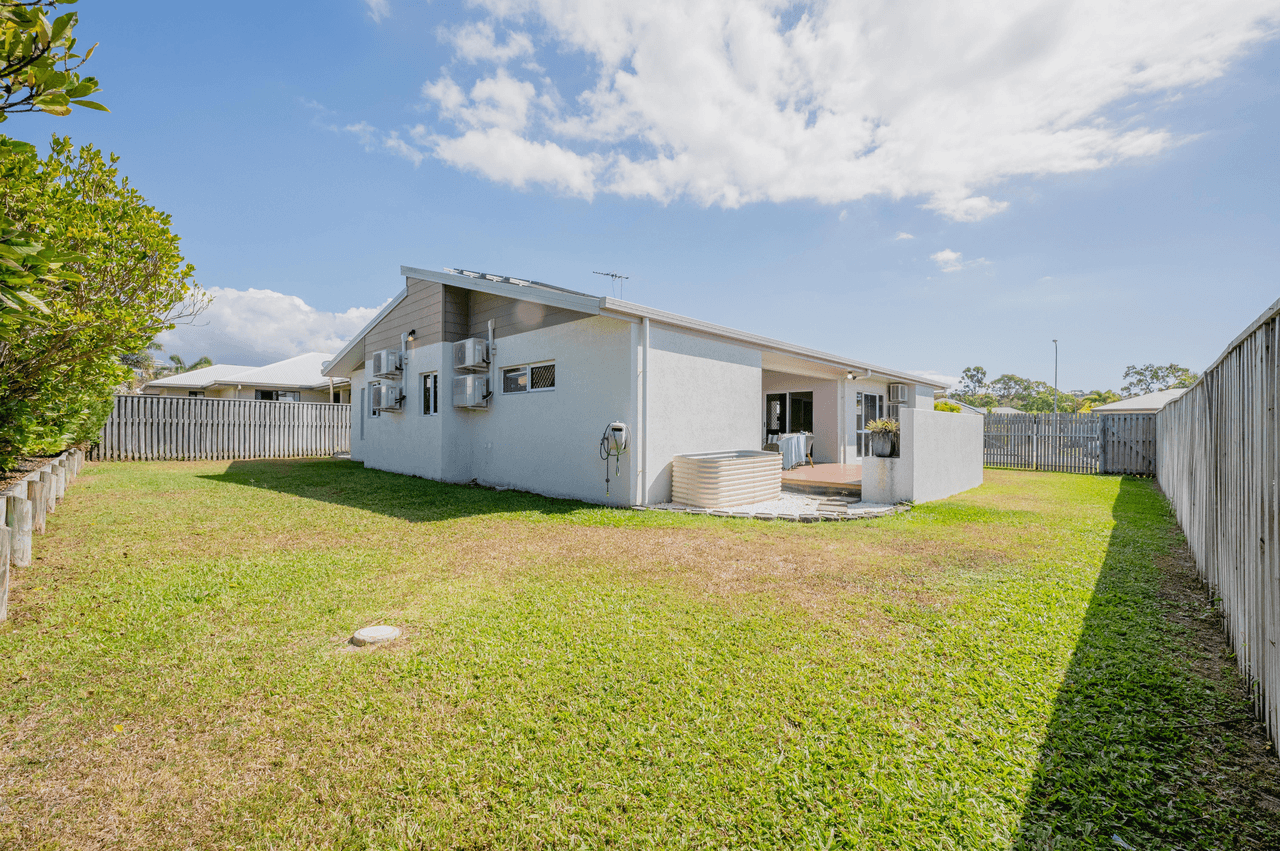 45 Hillock Crescent, BUSHLAND BEACH, QLD 4818