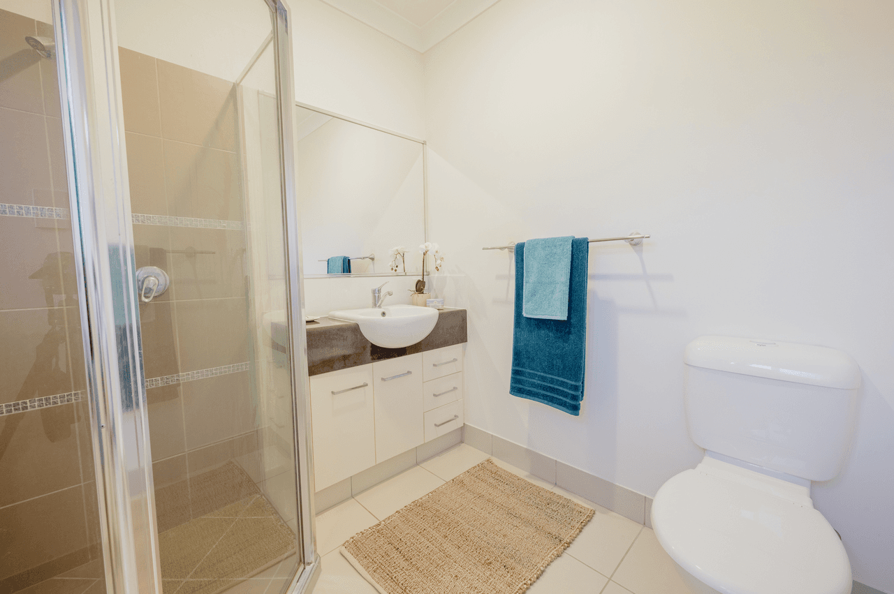 45 Hillock Crescent, BUSHLAND BEACH, QLD 4818