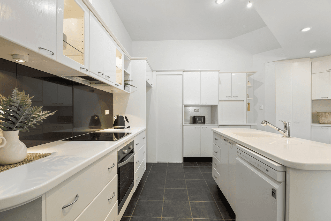 76 Morgan Cresent, CURTIN, ACT 2605
