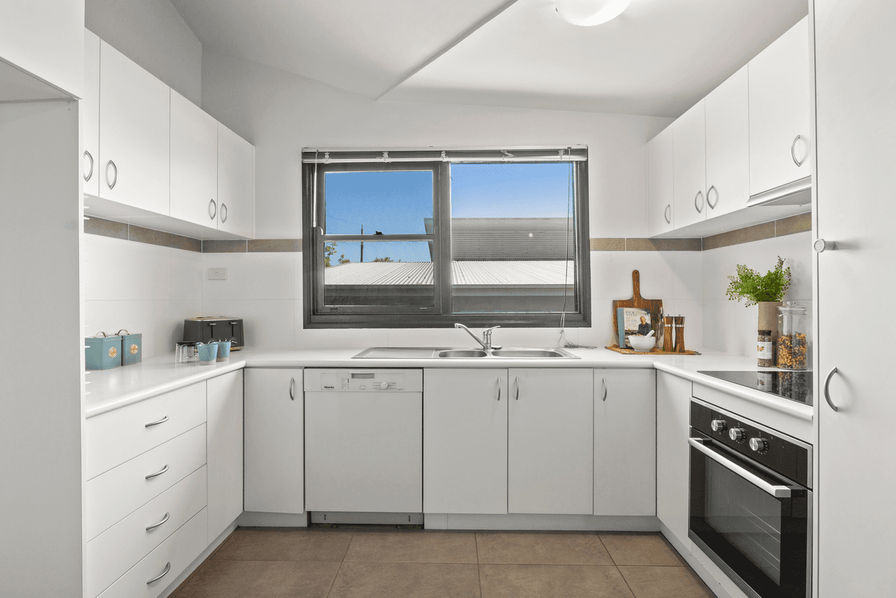 76 Morgan Cresent, CURTIN, ACT 2605