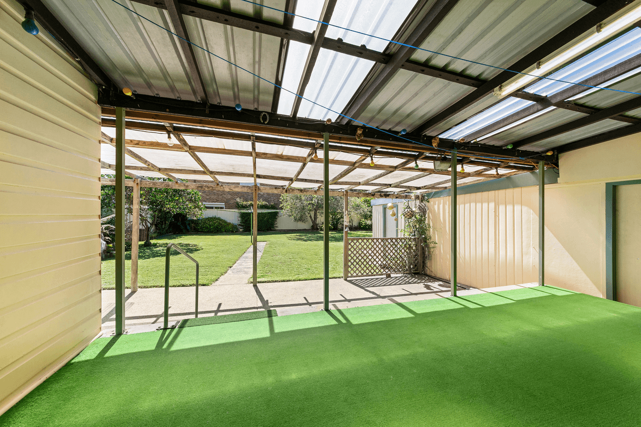 6 Ourringo Street, BUDGEWOI, NSW 2262