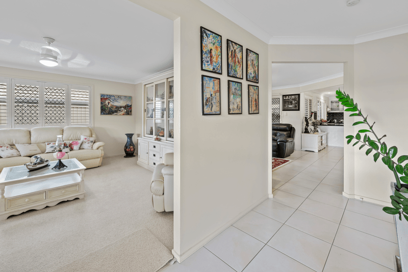 12 Beutel Place, THORNLANDS, QLD 4164