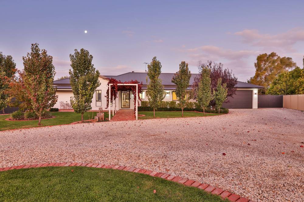 14 Carra Court, Nichols Point, VIC 3501