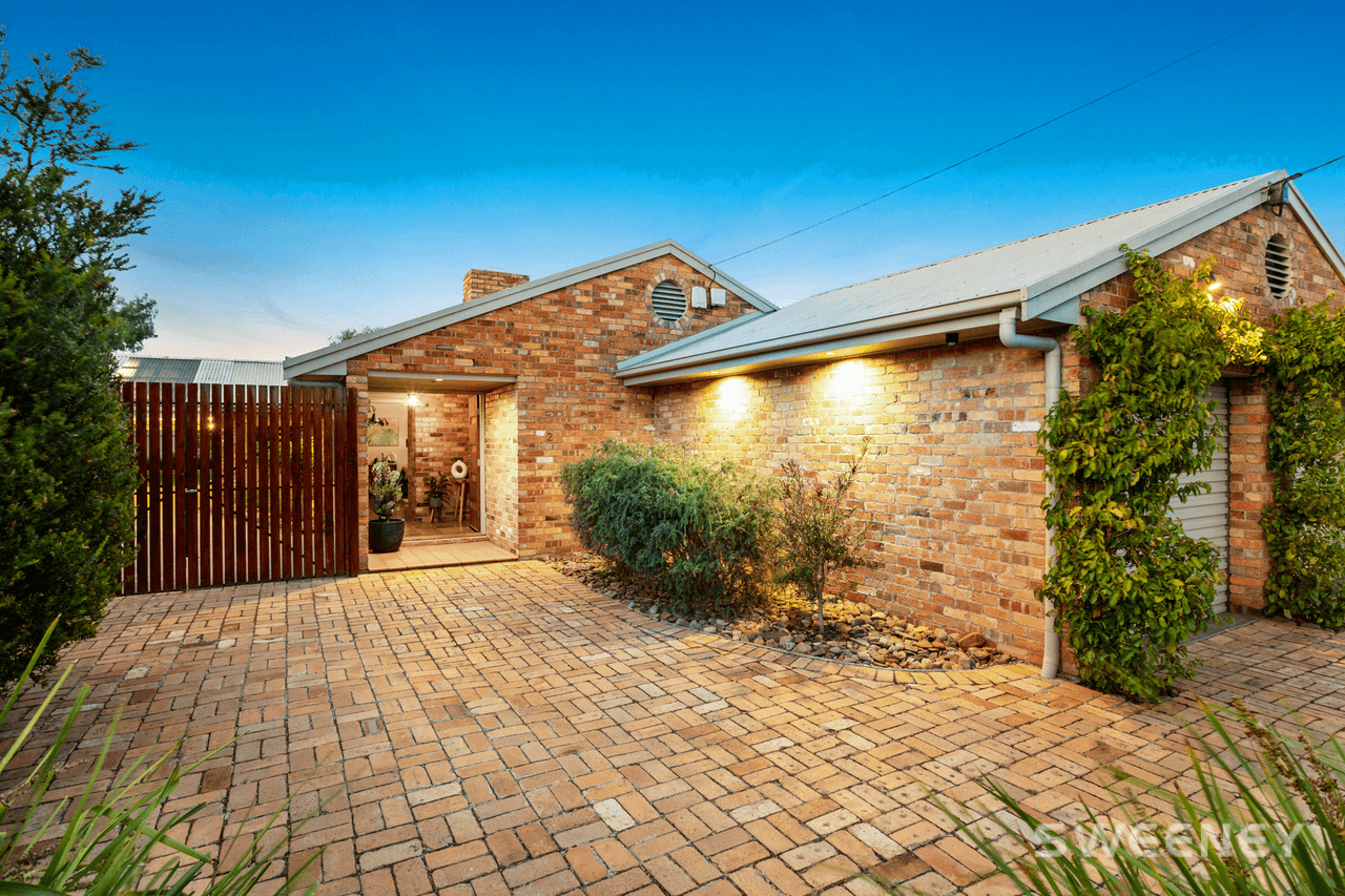 2 Cheasley Place, ALTONA MEADOWS, VIC 3028