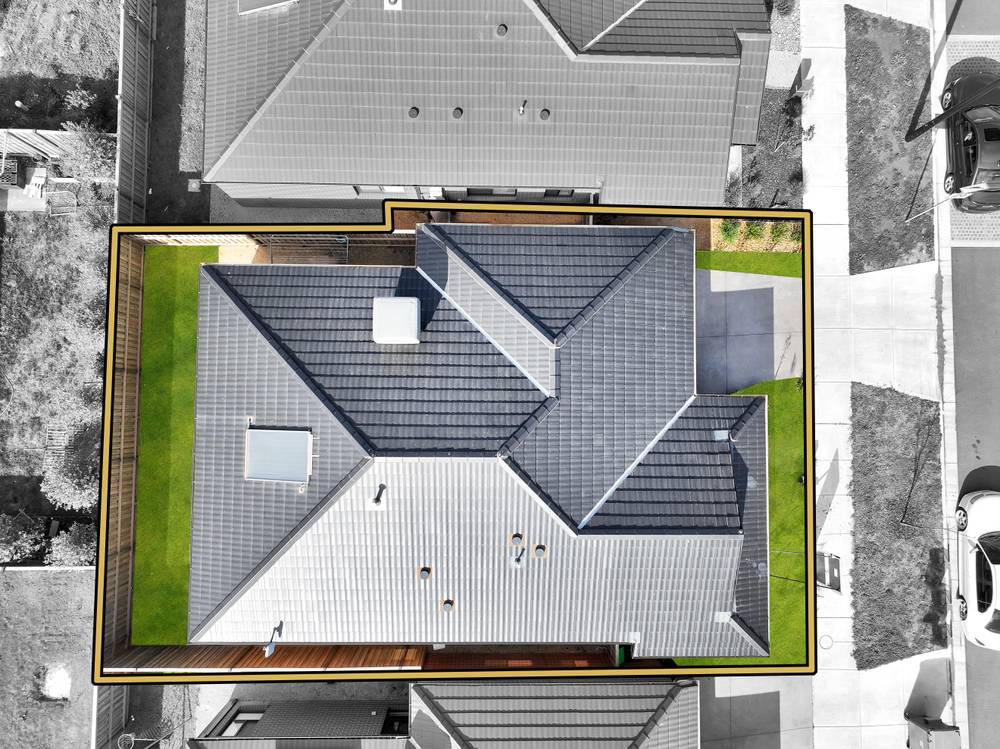 37 Lynwood Drive, THORNHILL PARK, VIC 3335