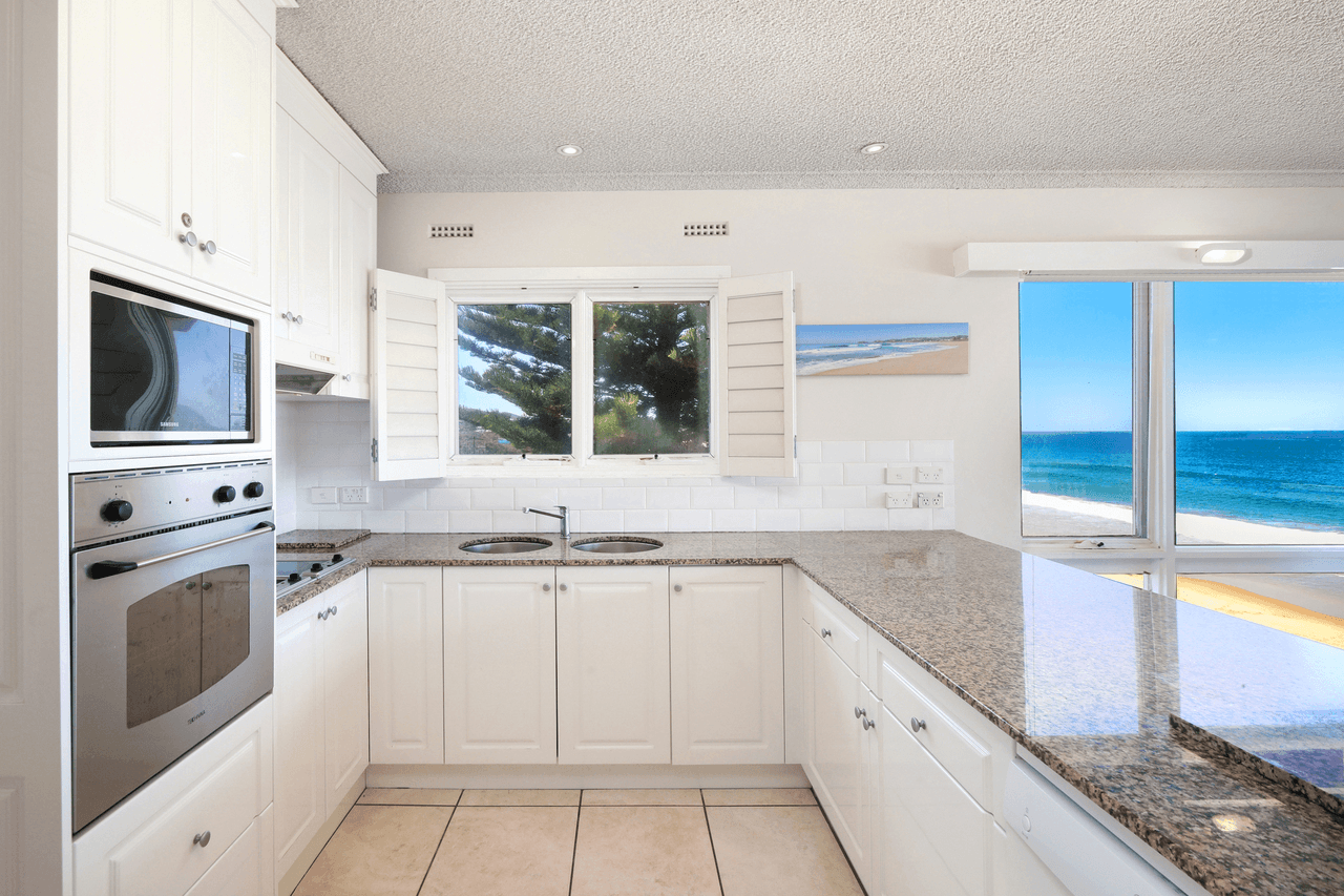 1/25 Pacific Street, WAMBERAL, NSW 2260